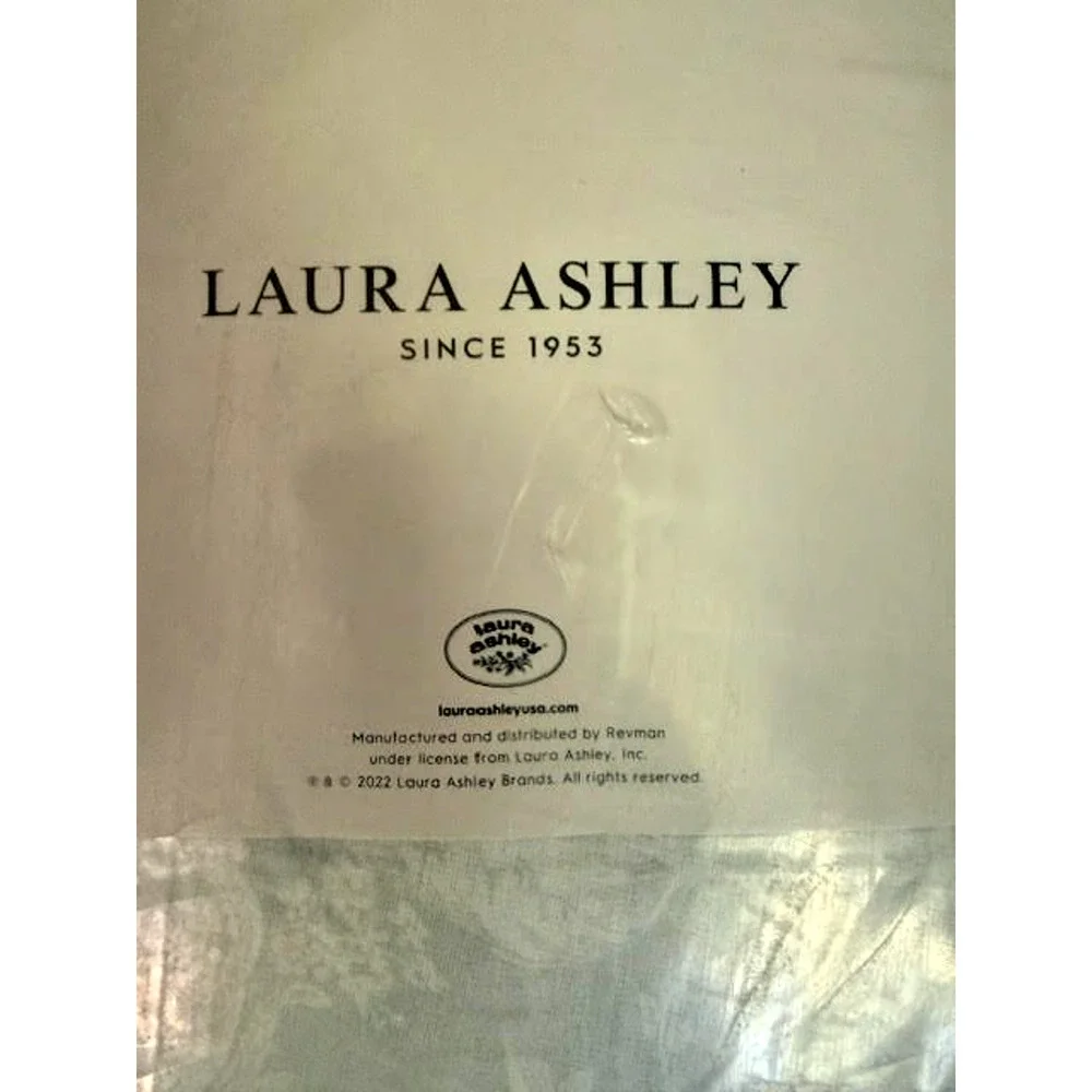 Laura Ashley Meredith Grey King Comforter Set 3 Piece Floral Cotton 108x96